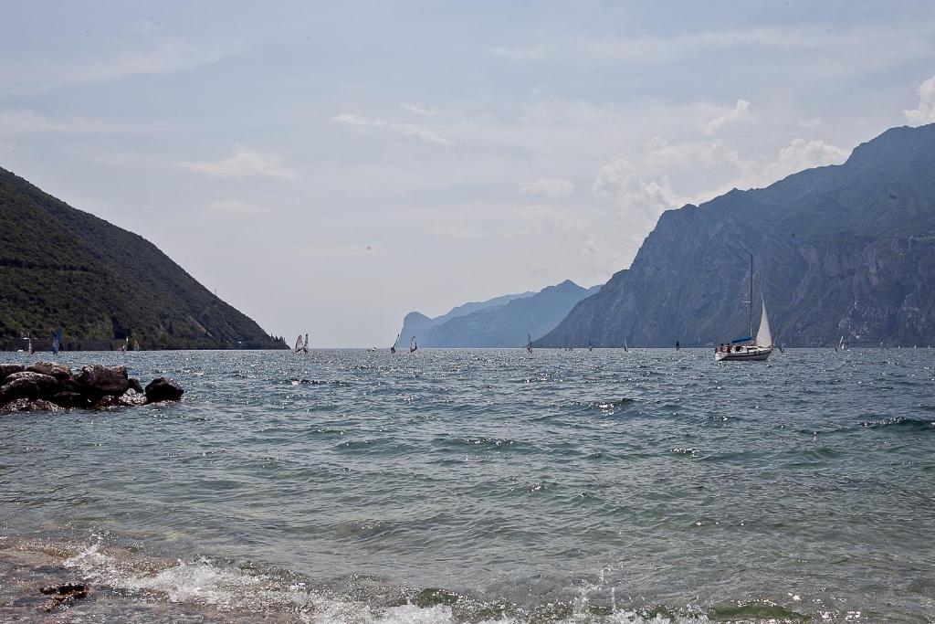 Hotel Villa Al Vento Torbole Sul Garda Esterno foto