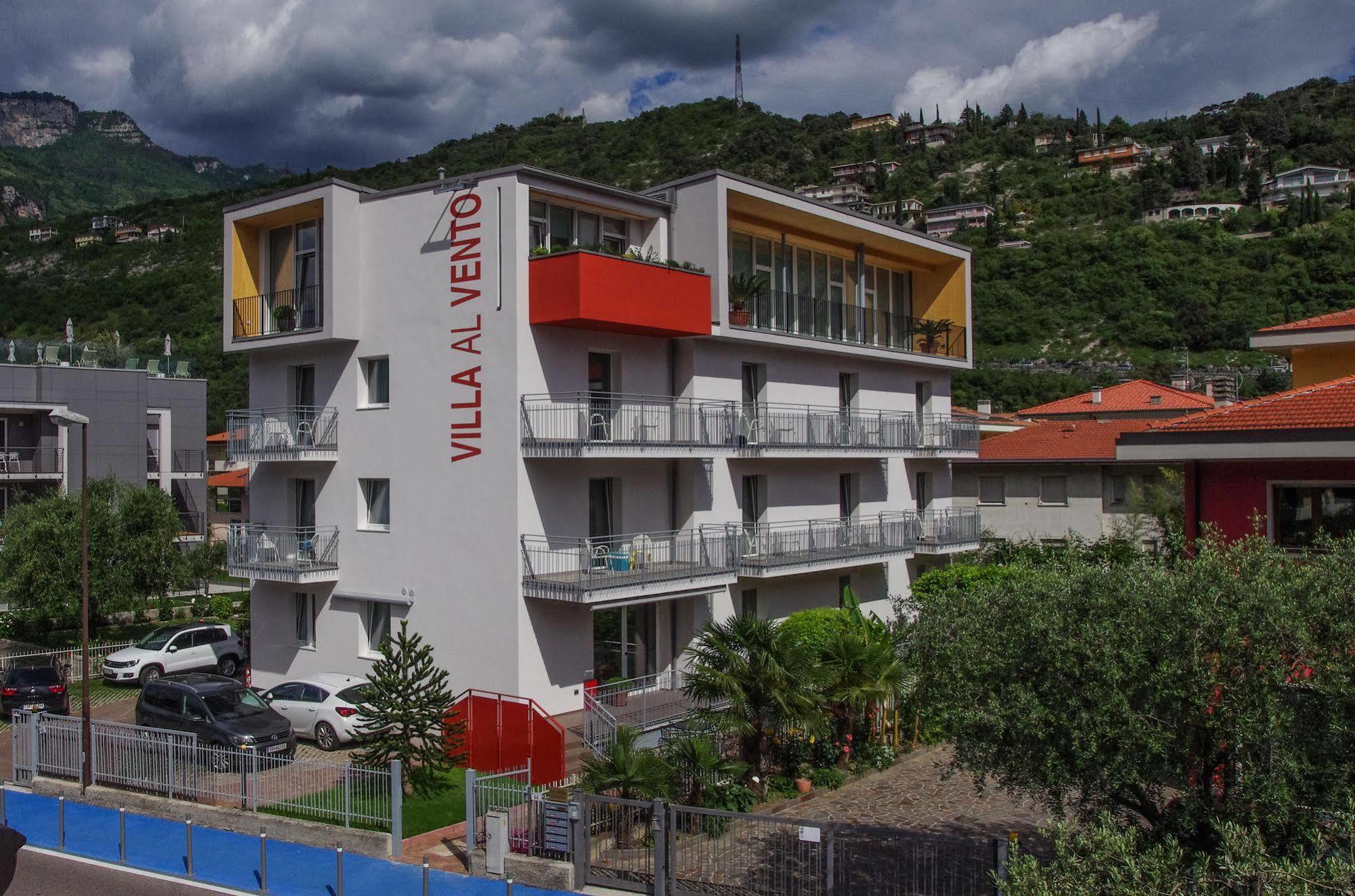 Hotel Villa Al Vento Torbole Sul Garda Esterno foto